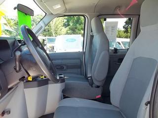 Ford Econoline Wagon 2011 photo 1