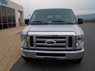 Ford Econoline Wagon 2011 photo 5
