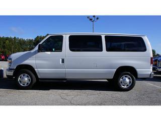 Ford Econoline Wagon 2011 photo 1