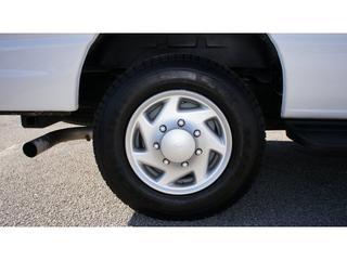 Ford Econoline Wagon 2011 photo 3