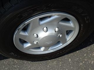 Ford Econoline Wagon 2011 photo 3