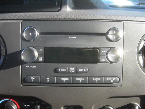 Ford Econoline Wagon 2011 photo 3