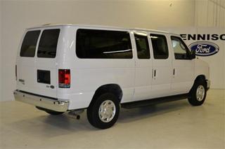 Ford Econoline Wagon 2011 photo 5