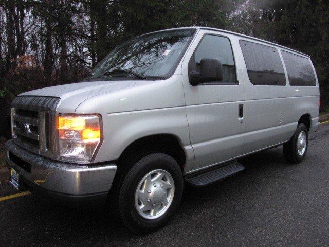 Ford Econoline Wagon ESi Passenger Van