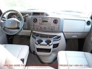 Ford Econoline Wagon 2011 photo 1