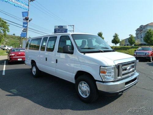 Ford Econoline Wagon GT Deluxe Bullitt Other
