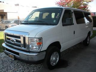 Ford Econoline Wagon 2011 photo 4