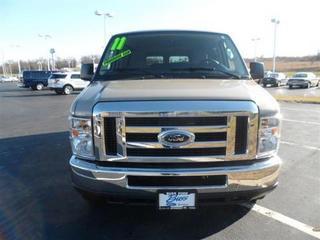 Ford Econoline Wagon 2011 photo 1