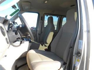 Ford Econoline Wagon 2011 photo 3
