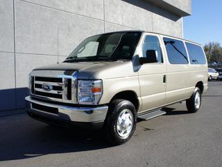 Ford Econoline Wagon 2011 photo 4