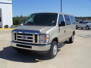 Ford Econoline Wagon 2011 photo 4