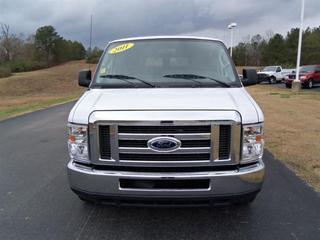 Ford Econoline Wagon 2011 photo 4