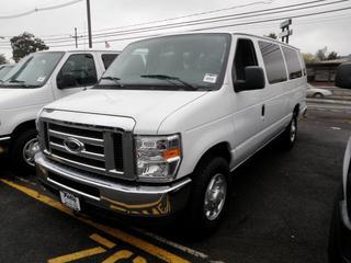 Ford Econoline Wagon 2011 photo 5
