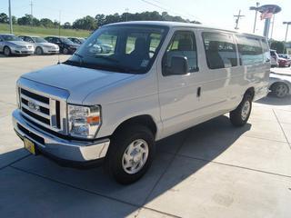 Ford Econoline Wagon 2011 photo 5