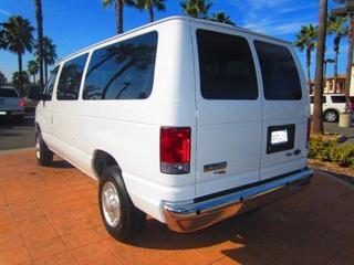 Ford Econoline Wagon 2011 photo 5