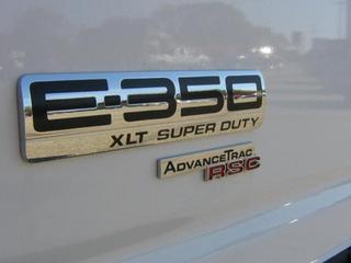 Ford Econoline Wagon 2011 photo 5