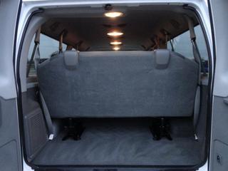 Ford Econoline Wagon 2011 photo 1