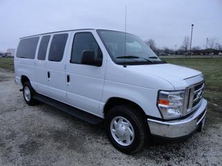 Ford Econoline Wagon 2011 photo 5