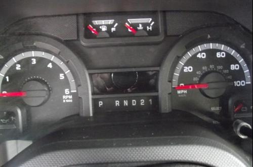 Ford Econoline Wagon 2011 photo 2