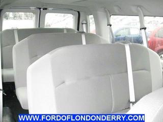 Ford Econoline Wagon 2011 photo 1