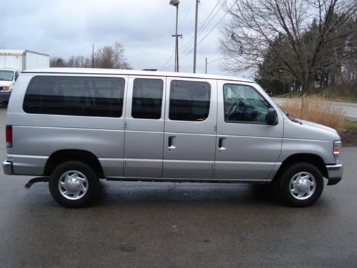 Ford Econoline Wagon GT Deluxe Bullitt Other