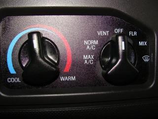 Ford Econoline Wagon 2011 photo 3