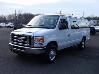 Ford Econoline Wagon 2011 photo 5