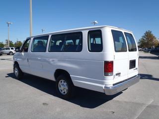 Ford Econoline Wagon 2011 photo 1