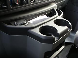 Ford Econoline Wagon 2011 photo 3