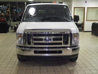 Ford Econoline Wagon 2011 photo 5