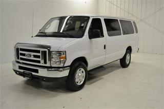 Ford Econoline Wagon 2011 photo 1