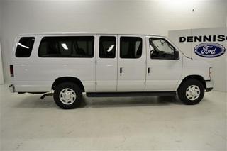 Ford Econoline Wagon 2011 photo 5