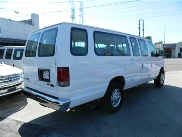 Ford Econoline Wagon CPE Passenger Van
