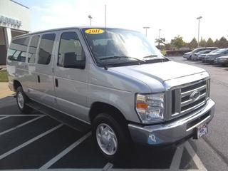 Ford Econoline Wagon 2011 photo 4