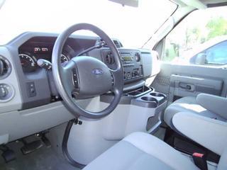 Ford Econoline Wagon 2011 photo 1