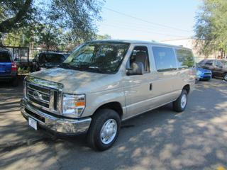 Ford Econoline Wagon 2011 photo 5