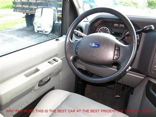 Ford Econoline Wagon 2011 photo 1