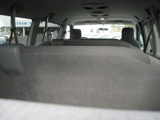 Ford Econoline Wagon 2011 photo 4