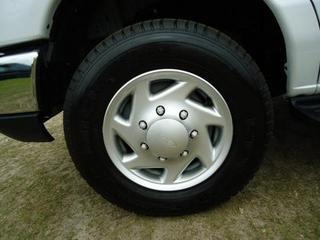 Ford Econoline Wagon 2011 photo 4