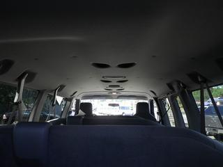 Ford Econoline Wagon 2011 photo 3