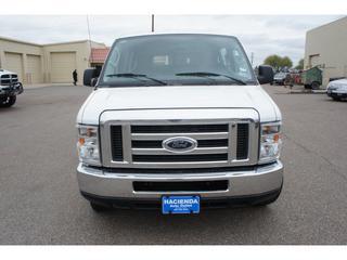 Ford Econoline Wagon 2011 photo 4
