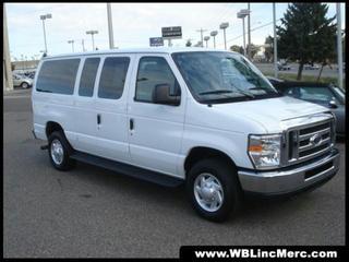 Ford Econoline Wagon 2011 photo 4