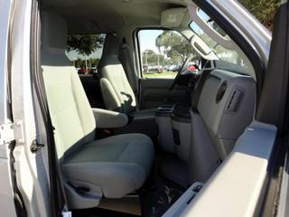 Ford Econoline Wagon 2011 photo 1