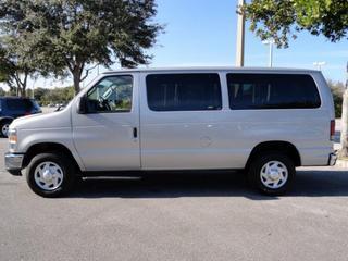 Ford Econoline Wagon 2011 photo 4