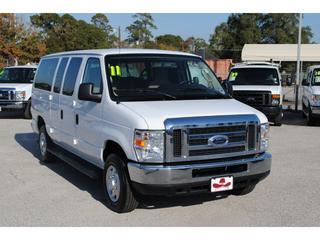 Ford Econoline Wagon 2011 photo 5