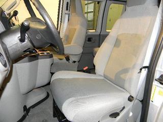 Ford Econoline Wagon 2011 photo 1