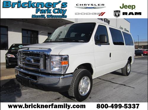 Ford Econoline Wagon 2011 photo 3