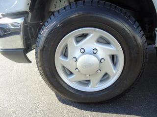 Ford Econoline Wagon 2011 photo 4