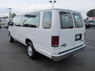 Ford Econoline Wagon 2011 photo 5