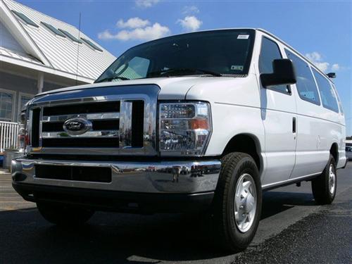 Ford Econoline Wagon 2011 photo 5